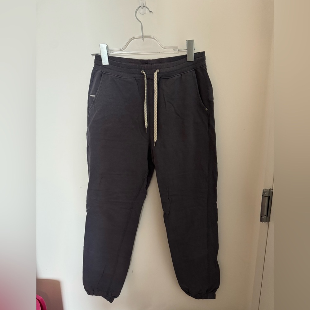 Vuori Women’s Dark Gray Joggers